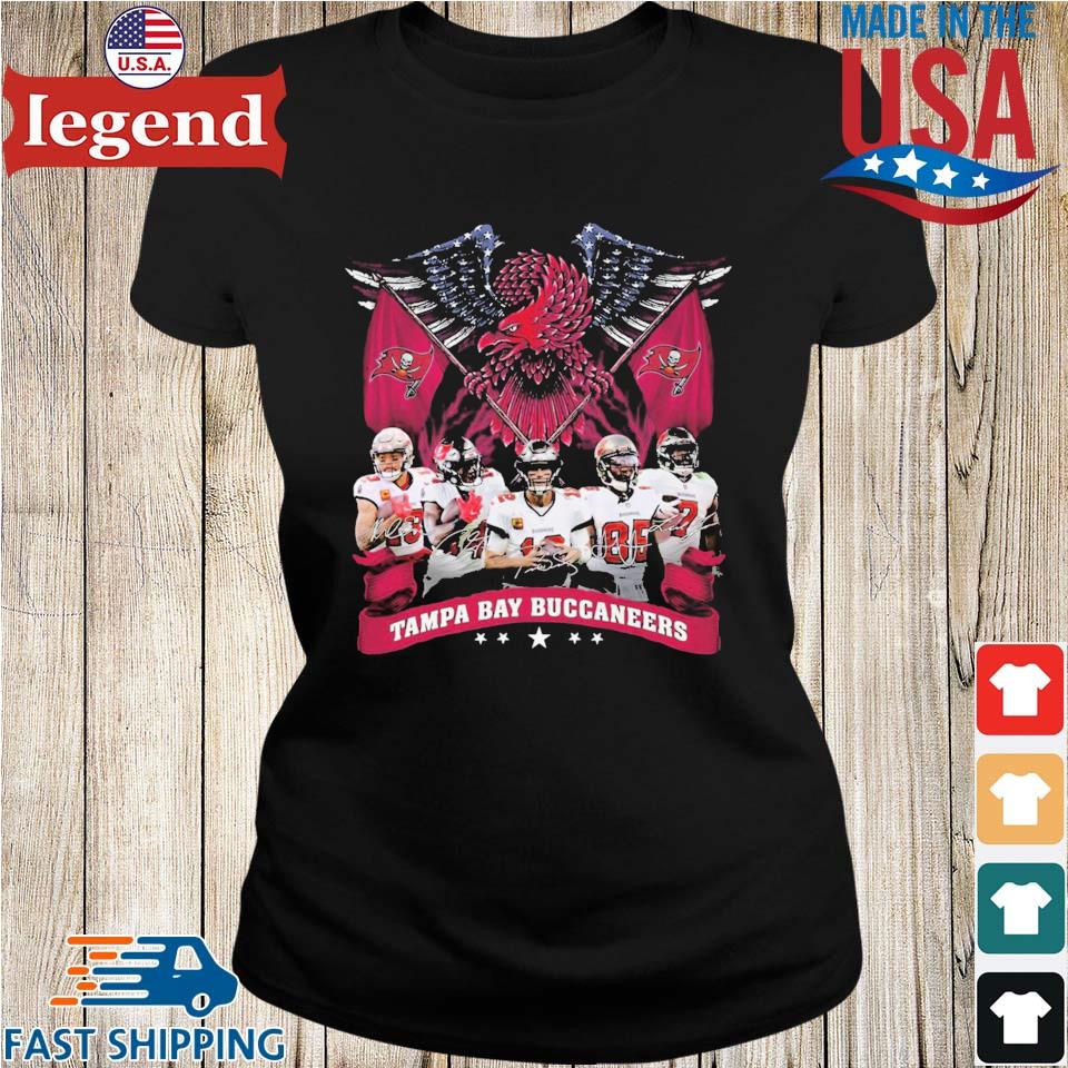 Tampa Bay Buccaneers G-III Love Graphic T-Shirt, hoodie, sweater, long  sleeve and tank top