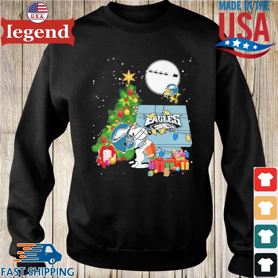 A Happy Christmas With Philadelphia Eagles Snoopy T-Shirt - T