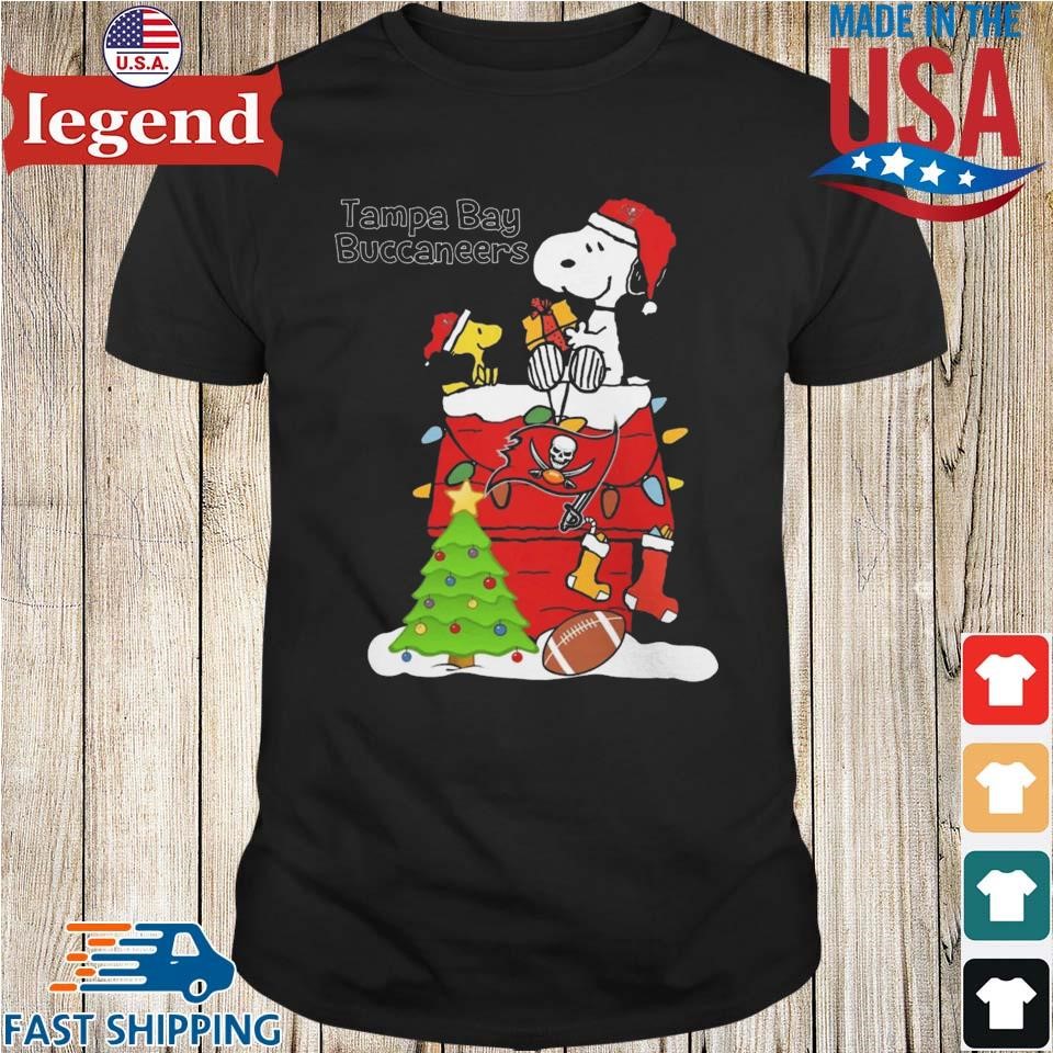 Christmas Snoopy Tampa Bay Buccaneers Shirt